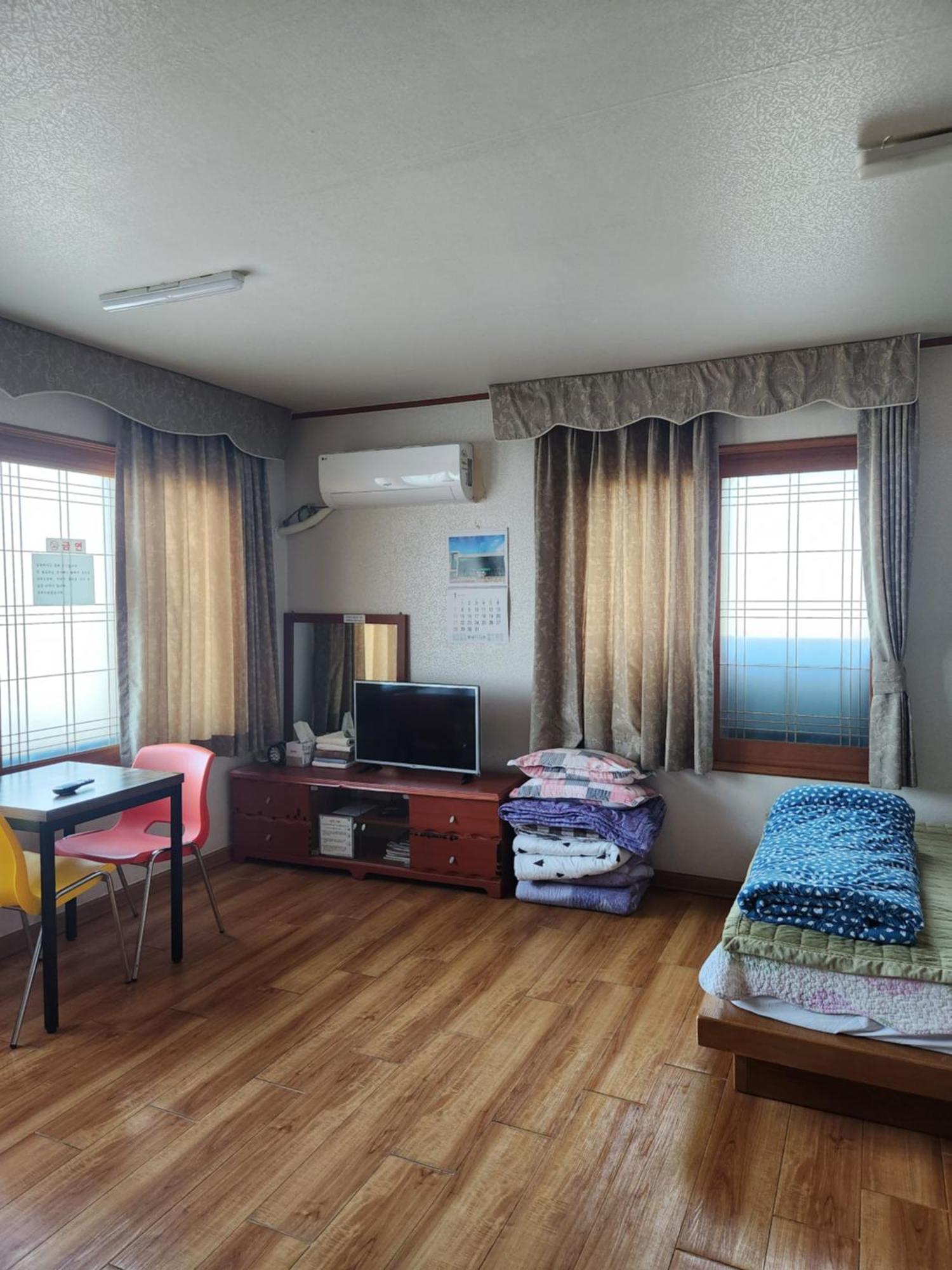 Bada Village Minbak 済州市 エクステリア 写真