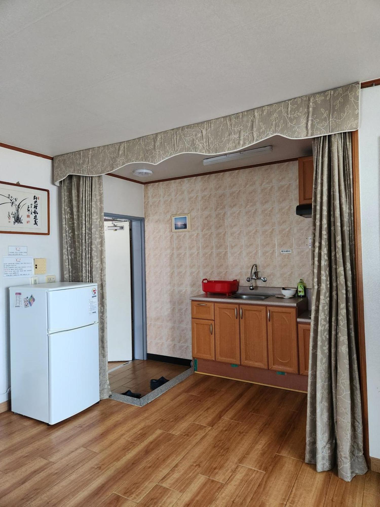 Bada Village Minbak 済州市 エクステリア 写真